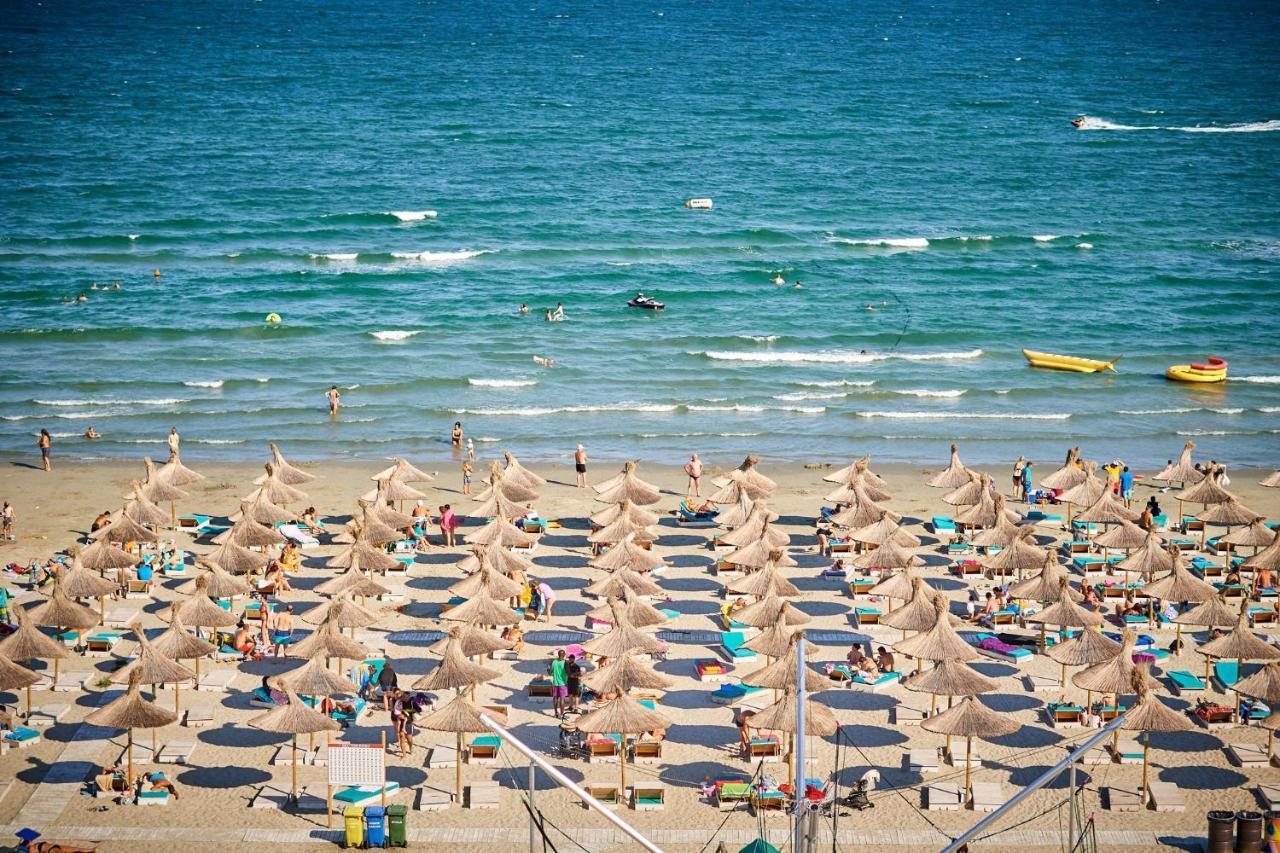Orange Summer Apartment Spa Pools Beach Resort Mamaia Exterior foto